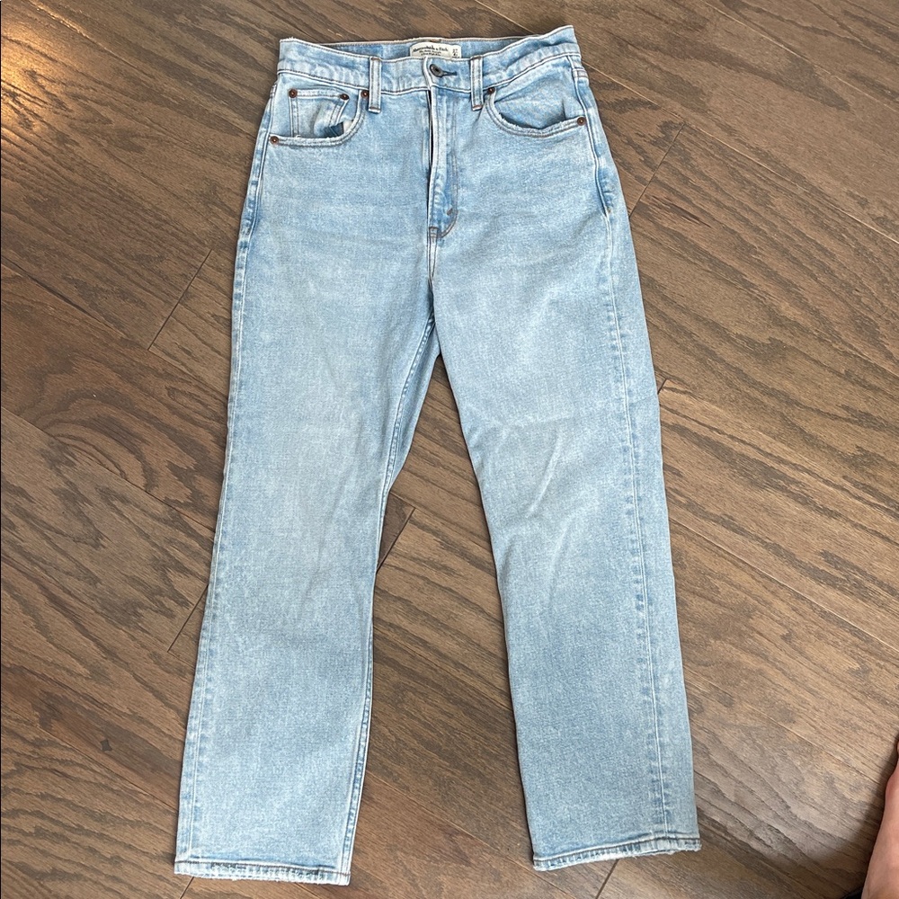 Abercrombie & Fitch Ankle Straight Ultra High Rise Denim